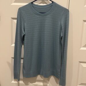 Lululemon Breeze By long Sleeve Size 6 or 8
Blue